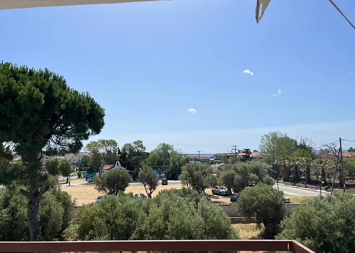 Golden Seafront Apartamento